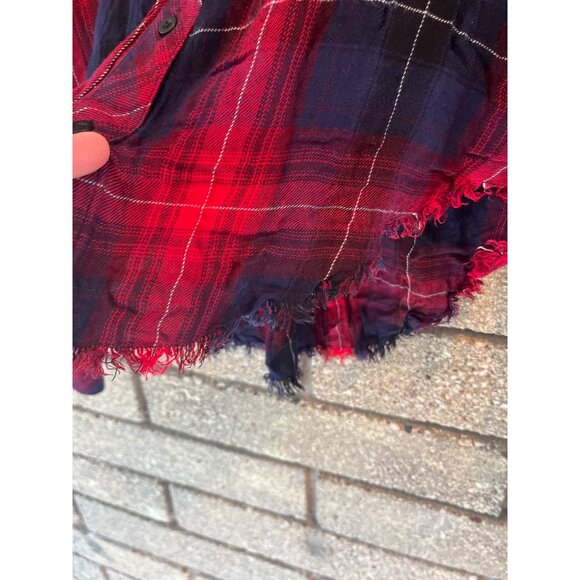 Distressed Red & Navy Plaid Button-Down Shirt By Cloth & Stone Frayed Hem Medium - Picture 5 of 8